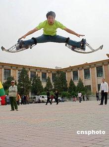 弹跳跷视频,揭秘极限运动中的空中魅力与挑战